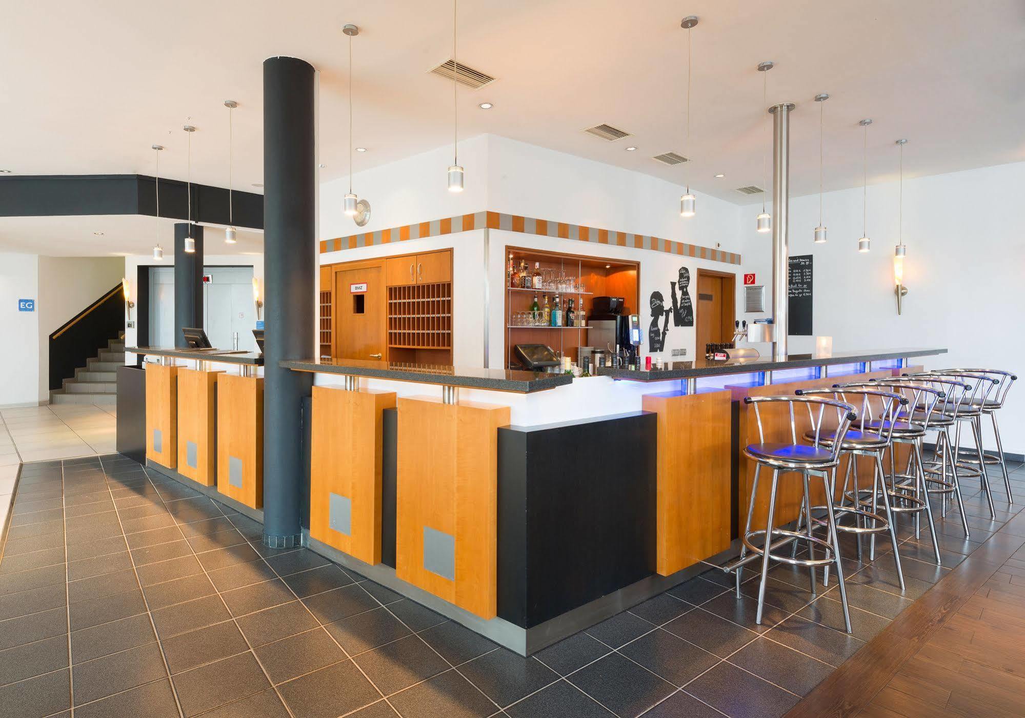 Courtyard By Marriott Dortmund Hotel Exterior photo